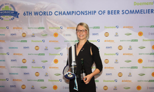 Elisa Raus è la vincitrice del Sesto Campionato Mondiale dei Biersommelier Doemens Academy